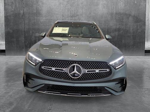 2025 Mercedes-Benz GLC 350e Base