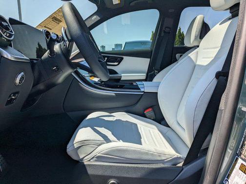2025 Mercedes-Benz GLC 350e Base