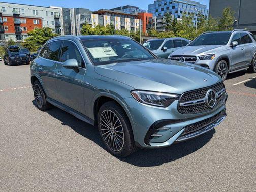 2025 Mercedes-Benz GLC 350e Base