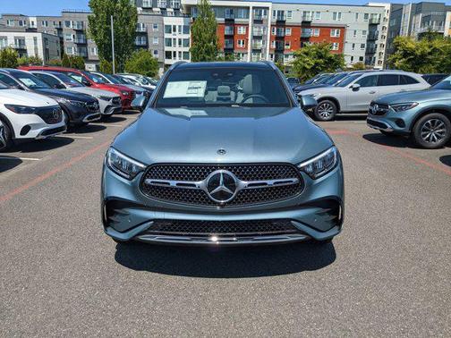 2025 Mercedes-Benz GLC 350e Base