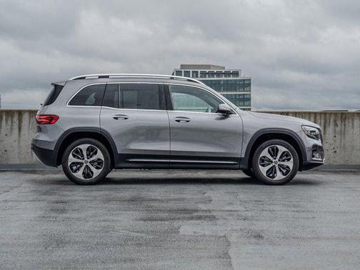 Mountain Grey Metallic 2026 Mercedes-Benz GLB 250 4MATIC