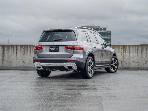Mountain Grey Metallic 2026 Mercedes-Benz GLB 250 4MATIC