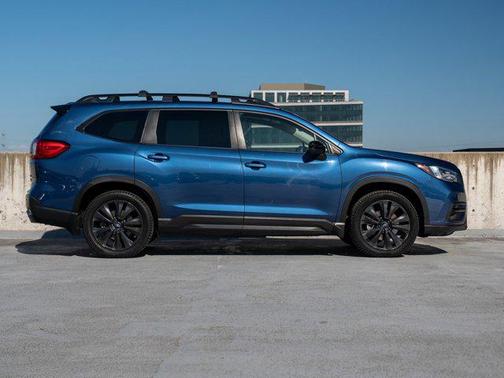 Abyss Blue Pearl 2022 Subaru Ascent Onyx Edition 7-Passenger