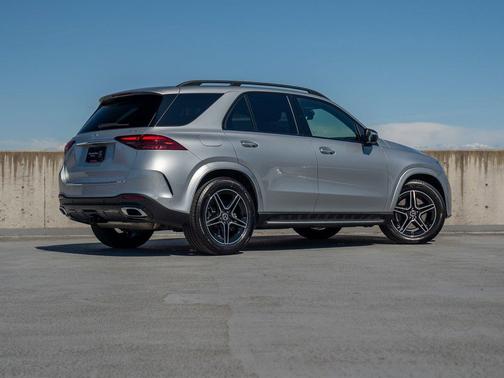 Cirrus Silver Metallic 2026 Mercedes-Benz GLE 450 4MATIC