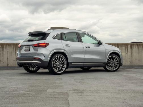 Cirrus Silver Metallic 2025 Mercedes-Benz AMG GLA 35 4MATIC
