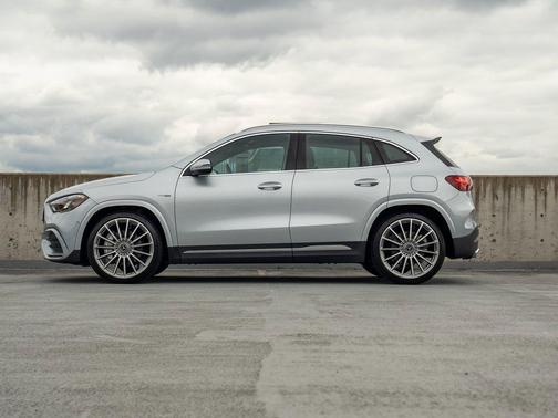 Cirrus Silver Metallic 2025 Mercedes-Benz AMG GLA 35 4MATIC