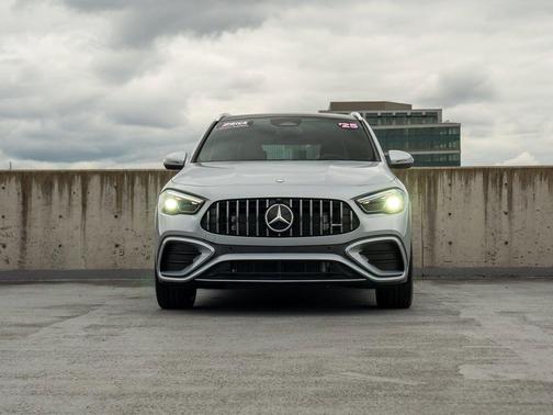 Cirrus Silver Metallic 2025 Mercedes-Benz AMG GLA 35 4MATIC