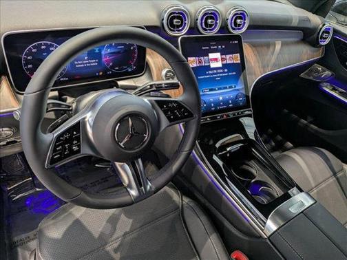 2025 Mercedes-Benz GLC 300 4MATIC
