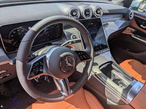 2025 Mercedes-Benz GLC 300 4MATIC