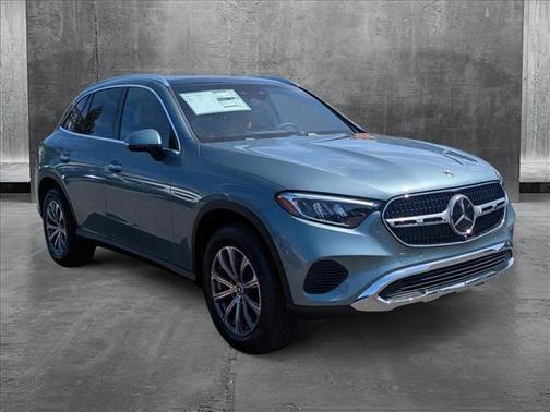 2025 Mercedes-Benz GLC 300 4MATIC