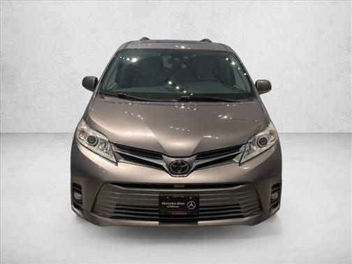 2019 Toyota Sienna XLE