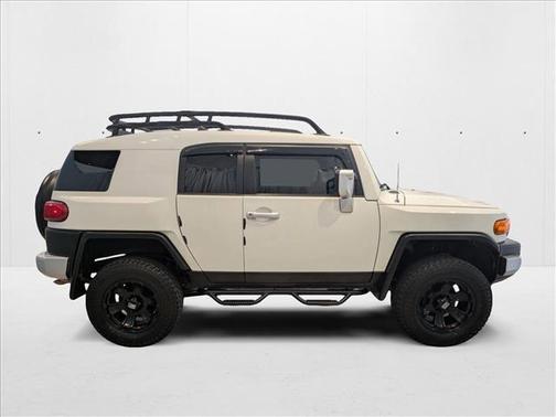 2013 Toyota FJ Cruiser Base