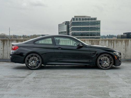 Black Sapphire Metallic 2019 BMW M4 Base
