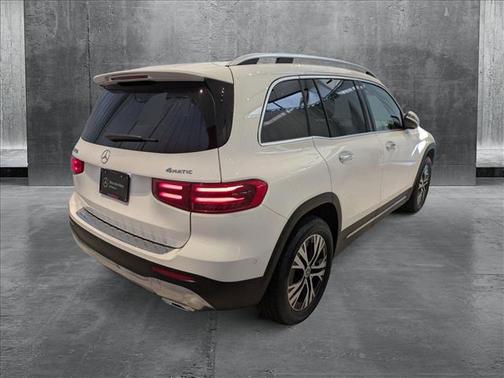 2025 Mercedes-Benz GLB 250 4MATIC
