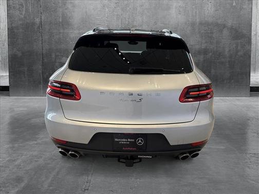 2017 Porsche Macan Base