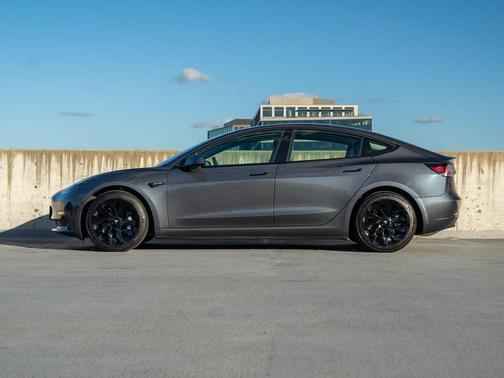Silver/Gray 2021 Tesla Model 3 Standard Range Plus