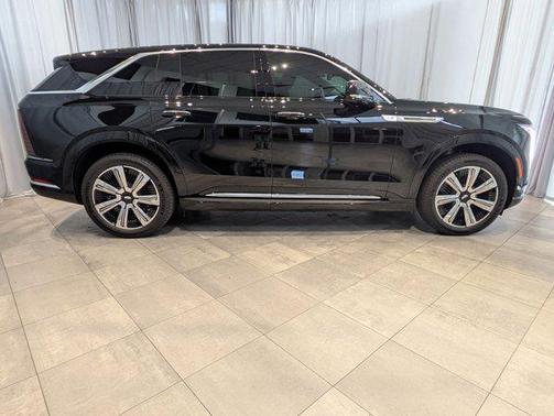 2025 Cadillac Escalade IQ Luxury 2
