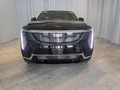 2025 Cadillac Escalade IQ Luxury 2