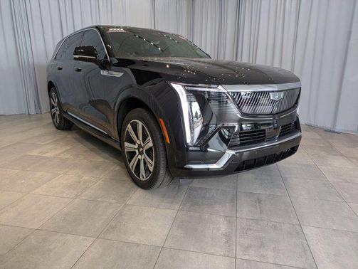 2025 Cadillac Escalade IQ Luxury 2