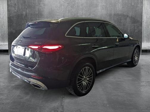 2025 Mercedes-Benz GLC 300 4MATIC