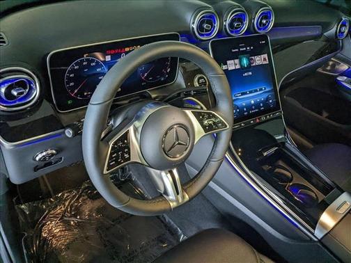 2025 Mercedes-Benz GLC 300 4MATIC