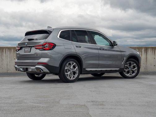 Skyscraper Grey Metallic 2024 BMW X3 xDrive30i