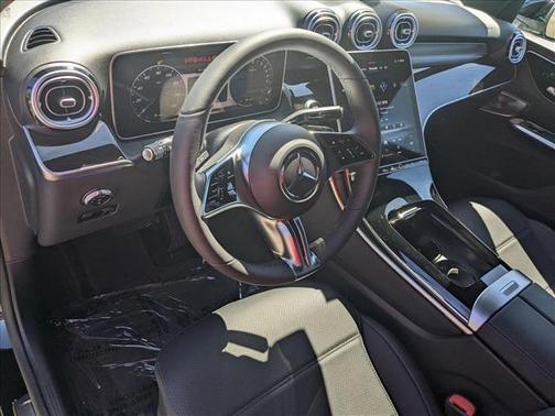 2025 Mercedes-Benz GLC 350e Base
