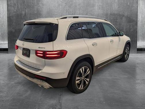 2025 Mercedes-Benz GLB 250 4MATIC