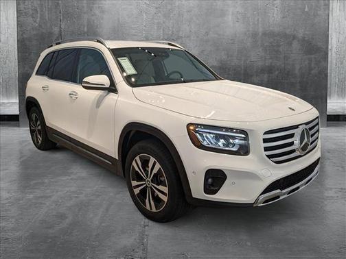 2025 Mercedes-Benz GLB 250 4MATIC