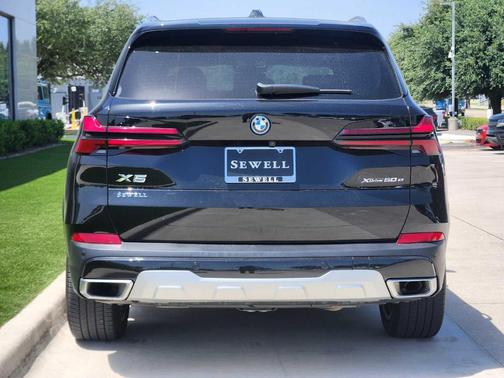 Black Sapphire Metallic 2025 BMW X5 PHEV xDrive50e