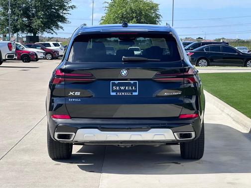 Black Sapphire Metallic 2025 BMW X5 PHEV xDrive50e