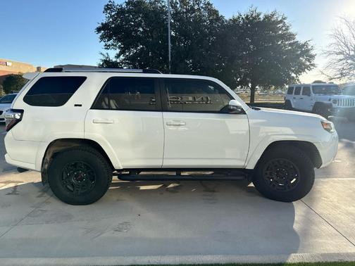 2020 Toyota 4Runner SR5