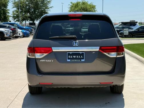 Silver 2014 Honda Odyssey EX-L