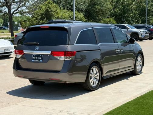 Silver 2014 Honda Odyssey EX-L