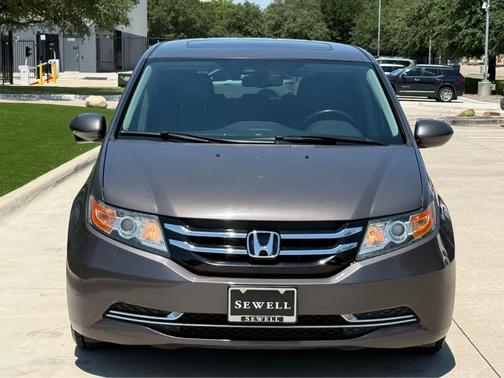 Silver 2014 Honda Odyssey EX-L