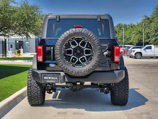 2022 Ford Bronco Base