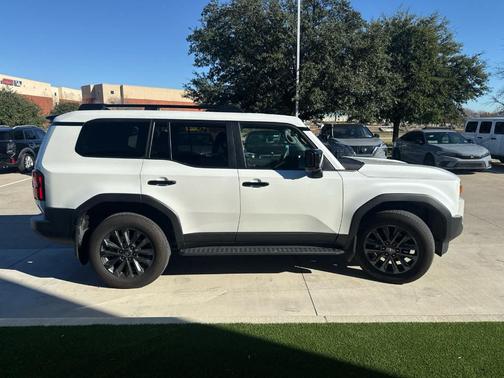 2024 Toyota Land Cruiser 