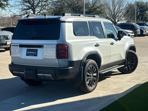 2024 Toyota Land Cruiser 