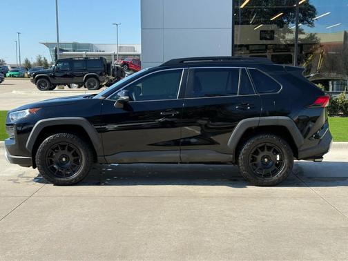 2019 Toyota RAV4 Adventure