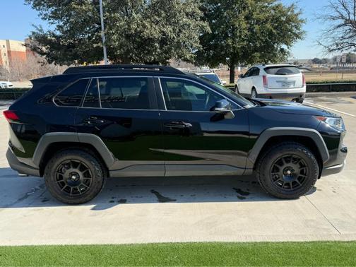 2019 Toyota RAV4 Adventure