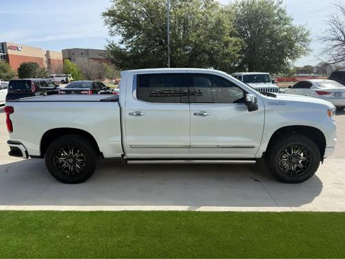 2022 Chevrolet Silverado 1500 High Country