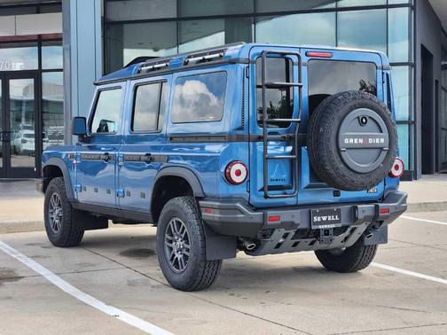 Shale Blue 2026 INEOS Grenadier FIELDMASTER EDITION