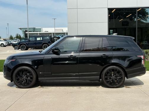 Santorini Black 2018 Land Rover Range Rover HSE