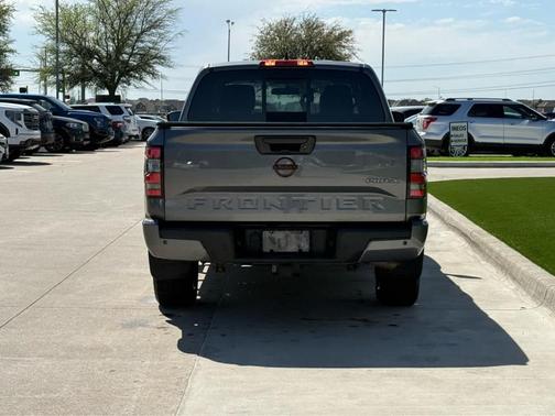 2023 Nissan Frontier PRO-X