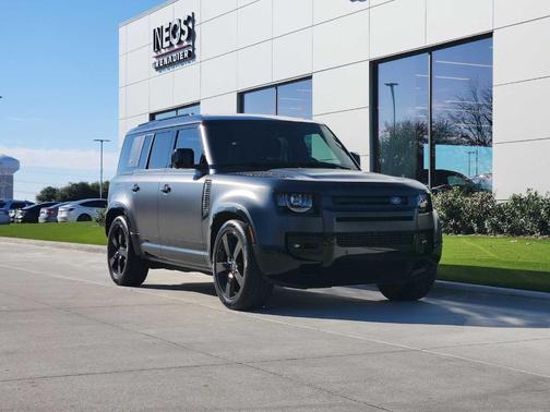 2024 Land Rover Defender P400 X-Dynamic SE