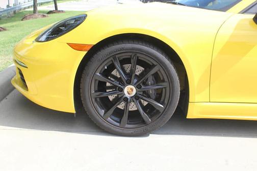 2023 Porsche 718 Boxster 