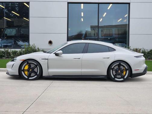 2021 Porsche Taycan Turbo S
