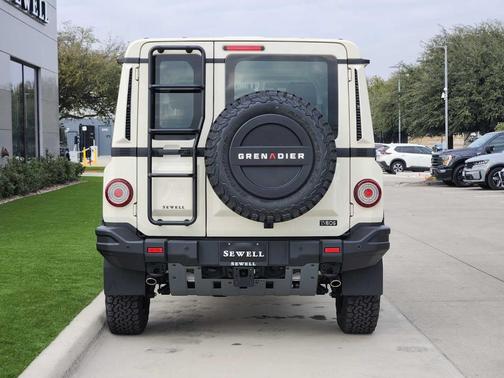 2026 INEOS Grenadier FIELDMASTER EDITION