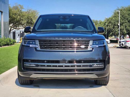 2025 Land Rover Range Rover P400 SE