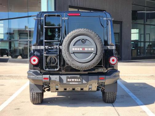 Black 2026 INEOS Grenadier EDITION